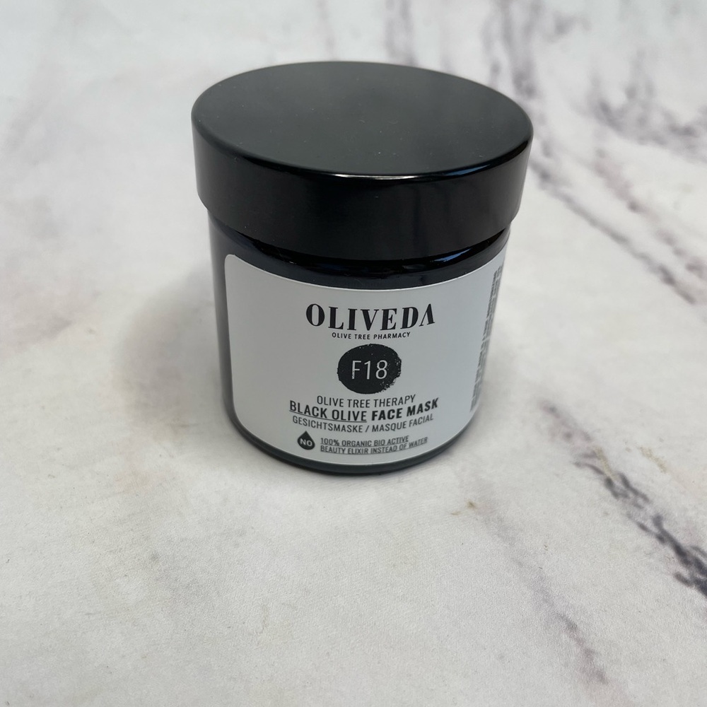 OLIVEDA BLACK OIL FACE MASK F18